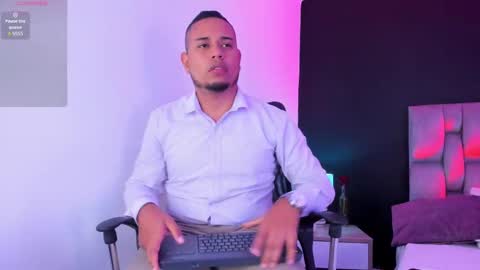 emilianoclarke online show from 09.26.25