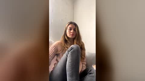 Snapshot of emilie_gegi chatting on 02.08.26 Emilie online show from 02.08.26