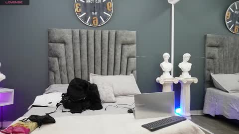 Snapshot of emilio_brandon chatting on 02.13.26 Emilio online show from 02.13.26