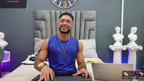 Snapshot of emilio_brandon chatting on 02.15.26 Emilio online show from 02.15.26