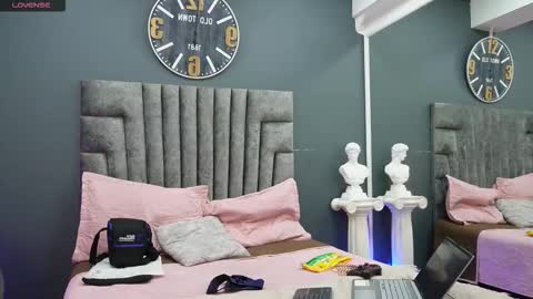 Snapshot of emilio_brandon chatting on 02.19.26 Emilio online show from 02.19.26