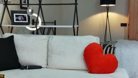 Emiljanna online show from 02.13.25