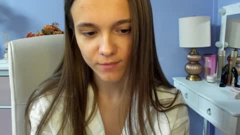Snapshot of emilly_lust99 chatting on 05.06.26 Emilly online show from 05.06.26
