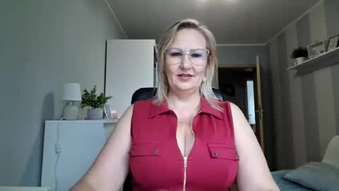 EmillyLove online show from 07.27.26