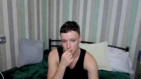 emily0303 online show from 09.22.25