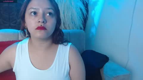 Snapshot of emily308876 chatting on 05.29.26 emily308876 online show from 05.29.26