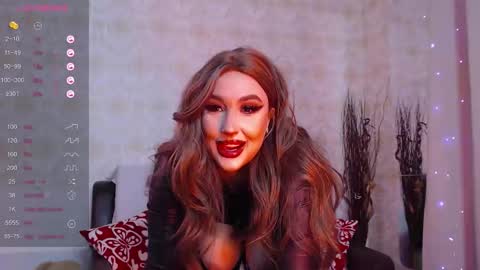 Snapshot of emily962009 chatting on 11.07.25 EMY online show from 11.07.25