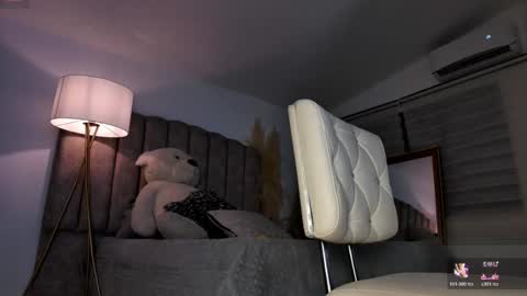 Snapshot of emily_____ chatting on 02.18.26 emily valentina online show from 02.18.26