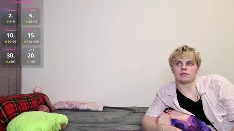 emily_and_ilumi online show from 03.13.26