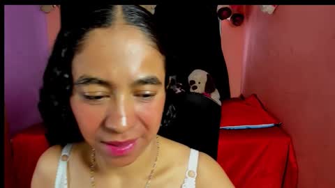 Snapshot of emily_bunny7 chatting on 10.13.25 emily_bunny7 online show from 10.13.25