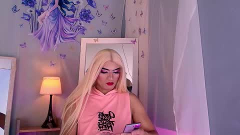 emily_castillo1_ online show from 03.22.26