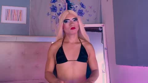 emily_castillo1_ online show from 05.28.26