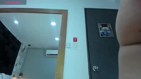 emily_clarkk_ online show from 02.28.26