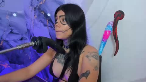 Snapshot of emily_evol chatting on 07.18.26 emily_evol online show from 07.18.26
