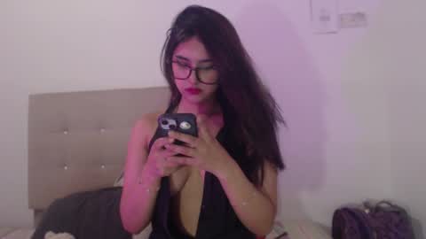 Snapshot of emily_fox_3 chatting on 04.13.26 emily fox 3 online show from 04.13.26