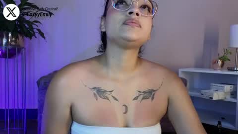 Snapshot of emily_foxyy chatting on 04.27.26 Emily online show from 04.27.26