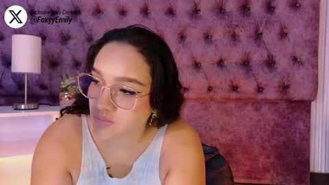 Snapshot of emily_foxyy chatting on 05.21.26 Emily online show from 05.21.26