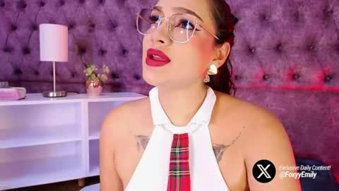 Snapshot of emily_foxyy chatting on 05.23.26 Emily online show from 05.23.26