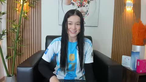 Snapshot of emily_frostt chatting on 04.29.26 emily_frostt online show from 04.29.26