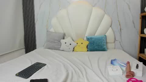 Snapshot of emily_frostt chatting on 06.16.26 emily_frostt online show from 06.16.26