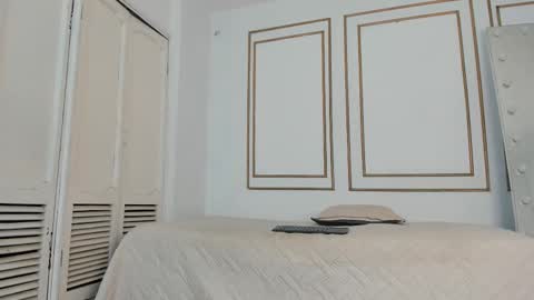 Snapshot of emily_gaviria1 chatting on 02.24.26 emily_gaviria1 online show from 02.24.26