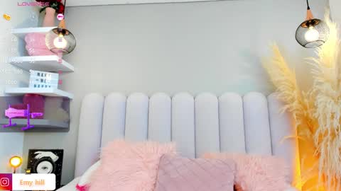 EMILY   Monday 5-2 am From Tuesday to Friday5-1 am Colombia time online show from 01.17.25