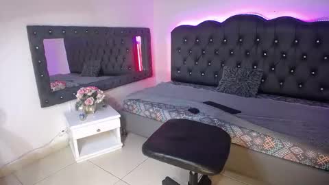 Snapshot of emily_jedet chatting on 01.08.26 Emily online show from 01.08.26