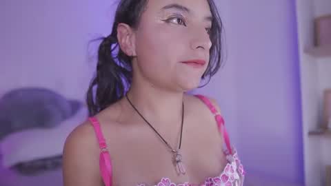 Snapshot of emily_jonexs_ chatting on 07.04.26 mily online show from 07.04.26