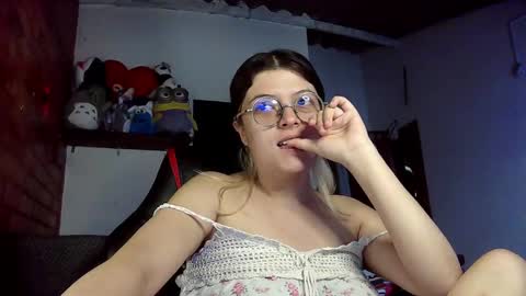 Julieta online show from 02.22.25
