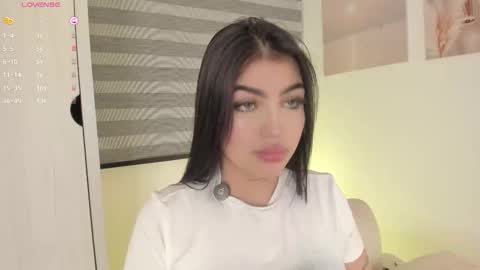 EmilyKenner  Independent model  online show from 11.28.25