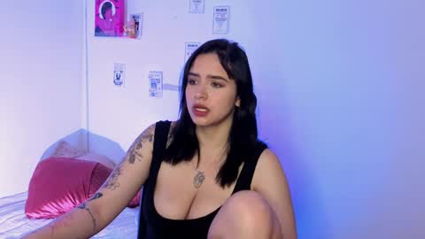 Snapshot of emily_lindey_ chatting on 04.25.26 Emily Lindey online show from 04.25.26