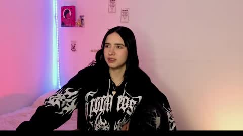 Snapshot of emily_lindey_ chatting on 05.15.26 Emily Lindey online show from 05.15.26