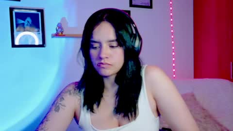 Snapshot of emily_lindey_ chatting on 06.23.26 Emily Lindey online show from 06.23.26