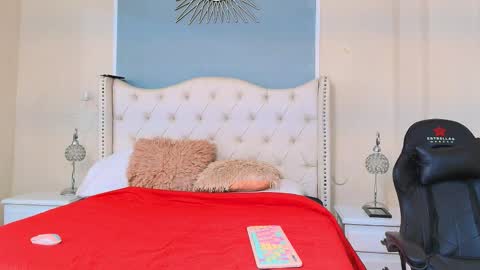 Emily online show from 11.18.25