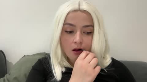 emily_morning_dew online show from 11.08.25