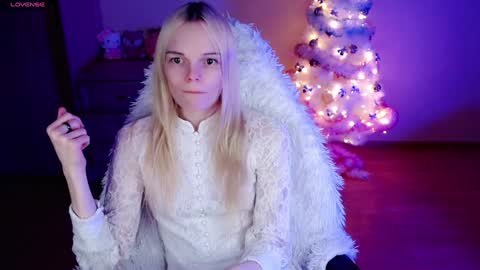 Lia online show from 12.22.24