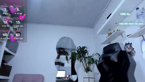 emily_palmeer online show from 10.06.25