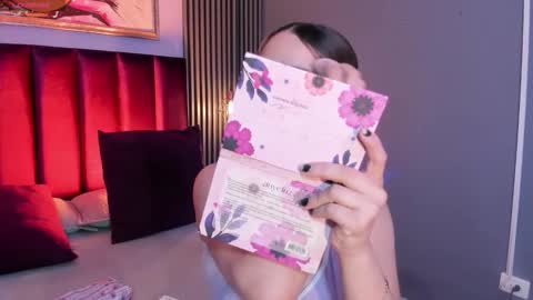 Snapshot of emily_roberts1 chatting on 12.19.25 Emily online show from 12.19.25