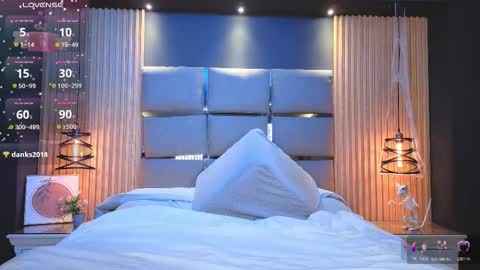 Emily online show from 11.21.25