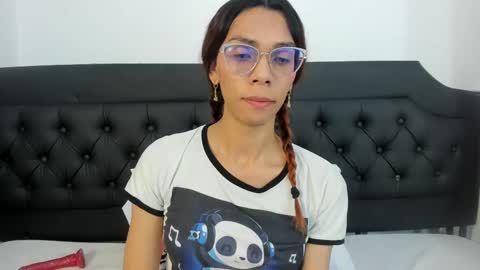Snapshot of emily_rose78 chatting on 09.12.25 EMILY online show from 09.12.25