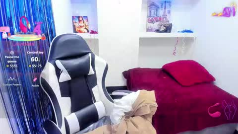 Snapshot of emily_rosse04 chatting on 03.21.26 online show from 03.21.26