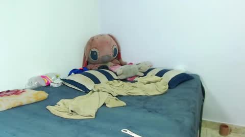 Emily  IGEmmily Baussa online show from 11.04.25