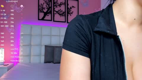  EMILY  online show from 01.04.25