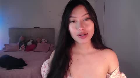 Emily  Swan online show from 01.08.25