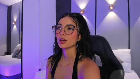 Snapshot of emily_tolson chatting on 06.25.26 emily_tolson online show from 06.25.26