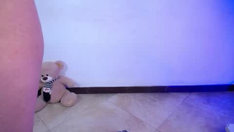 Snapshot of emily_trujillo chatting on 11.12.25 Emily Trujillo online show from 11.12.25