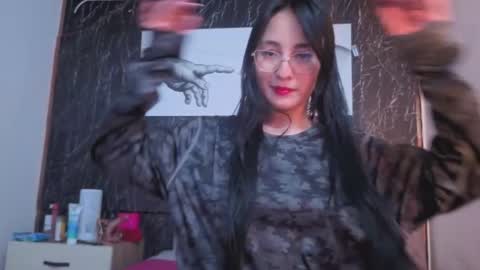 Snapshot of emily_vermont chatting on 10.03.25 emily_vermont online show from 10.03.25