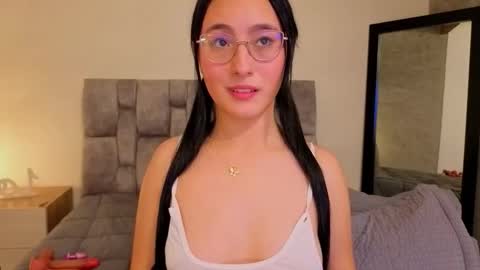 Snapshot of emily_vermont chatting on 02.18.26 emily_vermont online show from 02.18.26