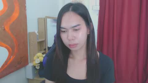 Snapshot of emily_xo143 chatting on 05.05.26 emily_xo143 online show from 05.05.26