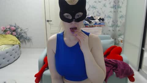 Snapshot of emily_york18 chatting on 06.07.26 Emily online show from 06.07.26